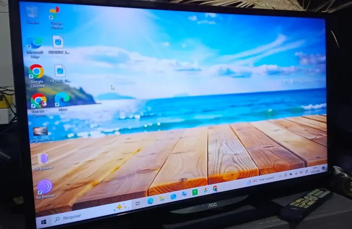Televisão AOC 32'