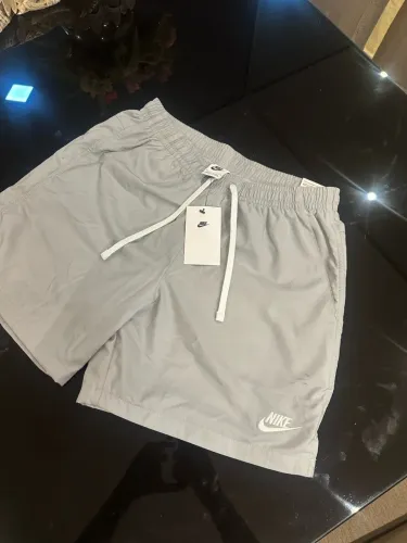 Short Nike importado na tag