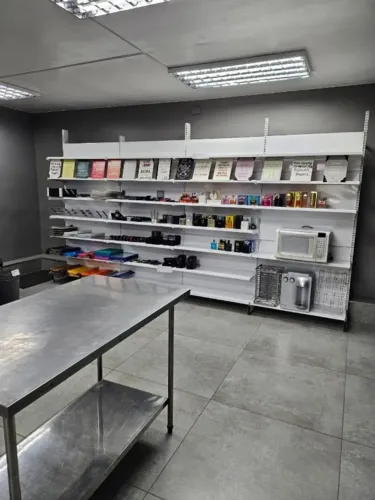 Gôndola Branca 7 prateleiras
