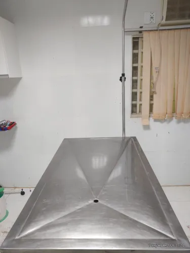 Mesa cirúrgica veterinária reclinável nova em inox 