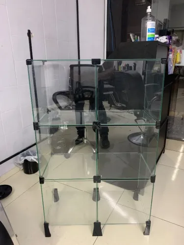 Expositor de produtos de vidro
