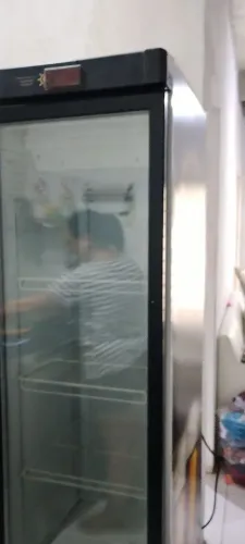 Vendo cervejeira com avaria