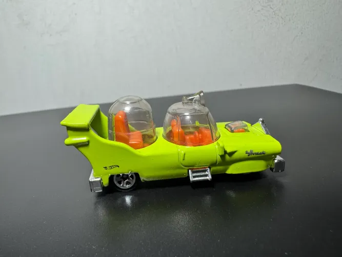 Hotwheels homer Simpsons miniatura