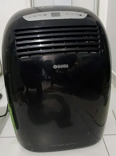 AR-CONDICIONADO PORTÁTIL 10.000 BTUs.