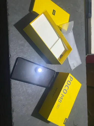 Celular Xiaomi Poco m8 256gb NOVO!