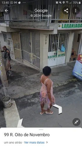 Aluga-se casa 1/4 sala cozinha banheiro área na laje Bairro Pirajá rua velha