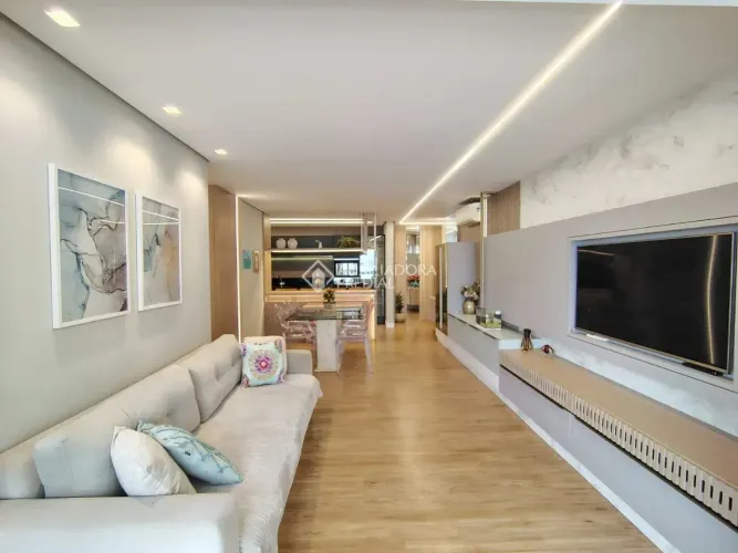 Apartamento Amplo com 4 Dormitórios e Condomínio Clube Completo no Itacorubi
