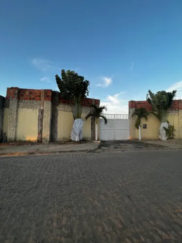 Chácara Completa com Piscina, 5 Quartos e Terreno de 1.920 m² em Salgado/SE.
