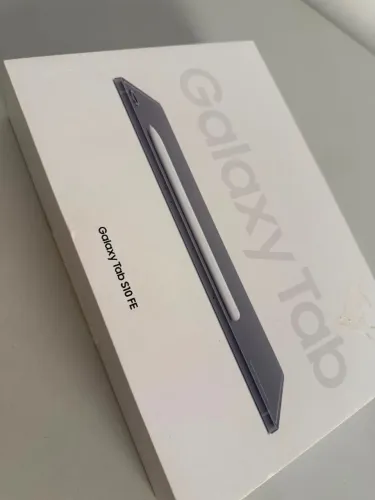 Tablet samsung s10 fe semi-novo