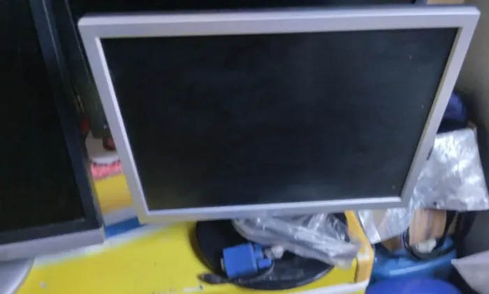 MONITOR LG PRATA SEM FONTE NO ESTADO