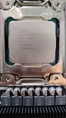 KIT XEON E-5 2620V3 PLACA MAE QIYIDA!