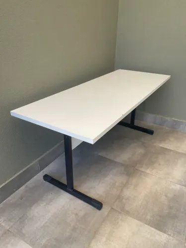Mesa semi nova 
