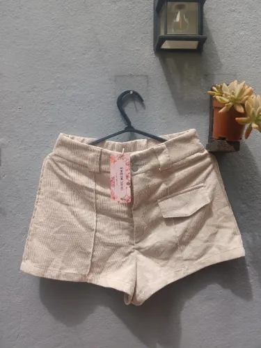 short feminino canelado