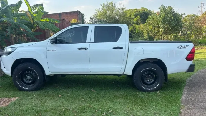 Toyota Hilux CD 4X4 2.8 Diesel Mec. 2019