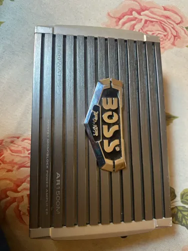 Potência amplificador 1500W