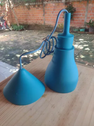 Luminária pedente silicone cor azul , fabricante Taschibra 
