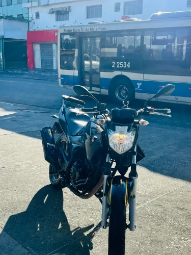 Yamaha Fazer 250 BlueFlex 2013 - Linda e Conservada