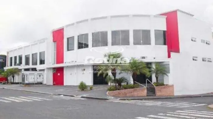 Prédio Inteiro para alugar, Brasil - Uberlândia/MG - Rotina Imobiliária