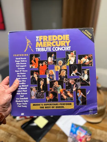 RARIDADE - Laser Disc The Freddie Mercury Tribute Concert
