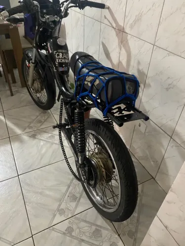 Vem no quadro de Moby 4 tempo 