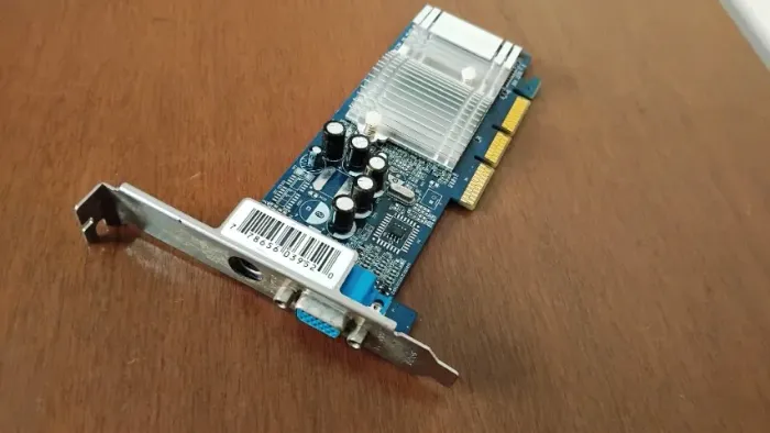 Placa de video nvidia Mx4000 Agp funcionando