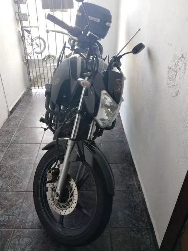 Vende ou troca em carro dok em dia