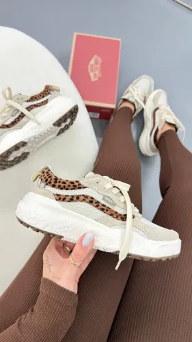 Tênis Vans Neo Prime Premium Feminino Cor: Bege Animal Print - Disponível 34 AO 39