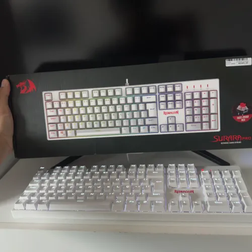 Teclado Redragon RGB Switch RED
