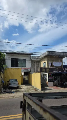 Imóvel bem localizado em Petrópolis Rua principal do bairro 