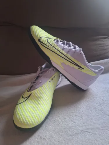 Phantom GX Futsal Tam 41