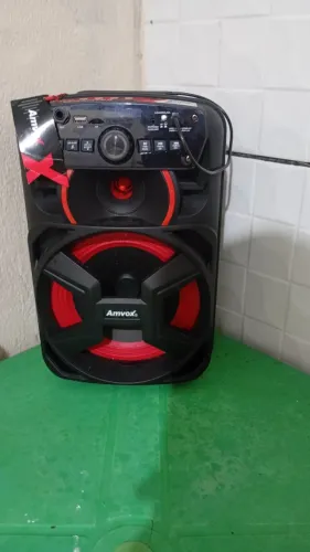 Vendo uma caixa de som nova
