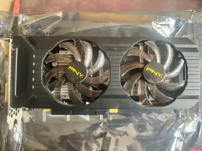 Placa de video PNY GTX 1060 6Gb
