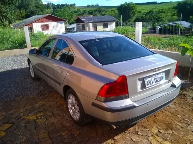 Volvo S60 T 2.4/ 2.5 2003