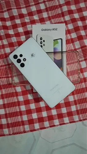 Samsung Galaxy A52