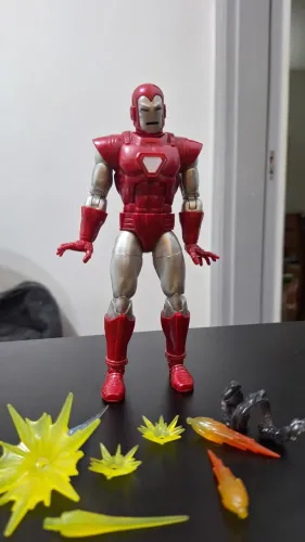 Homem de Ferro Centurião de Prata/Iron Man Silver Centurion - Marvel Legends Hasbro