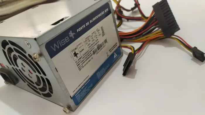 Fonte para PC Wise WS500 P42S (220W reais) - Usada