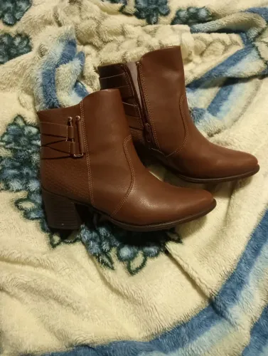 Botas