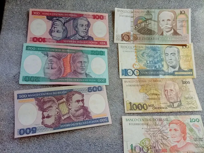 Lote cédulas antigas.