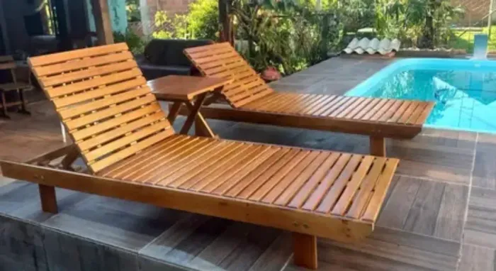 Espreguiçadeira de madeira maciça, (Nova Nunca usada)