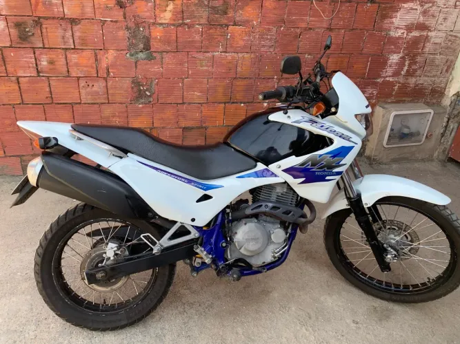 Honda NX 4 Falcon 400 2003
