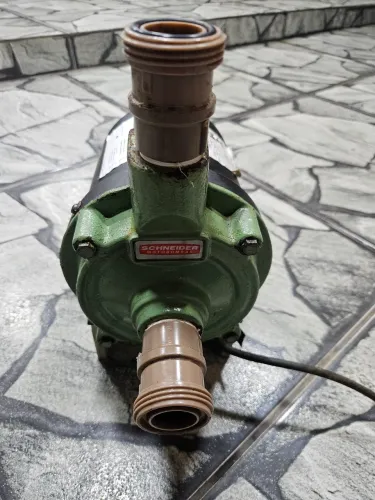 Moto bomba schneider 
