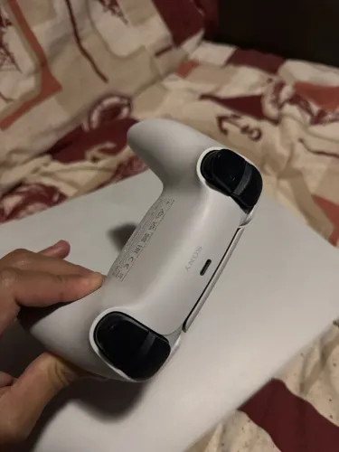 VENDO PS5 - MUITO CONSERVADO - CONTROLE NOVO
