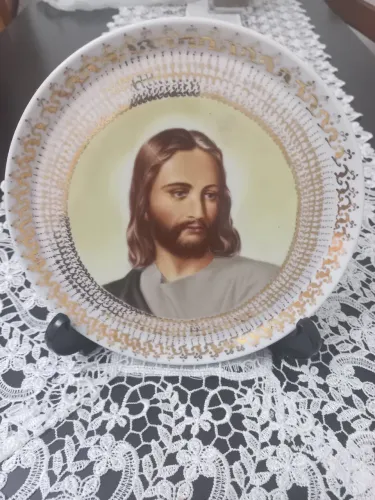 Antigo prato de porcelana Jesus Cristo 20 cm