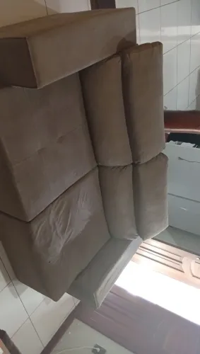 SOFA REFRATÁRIO