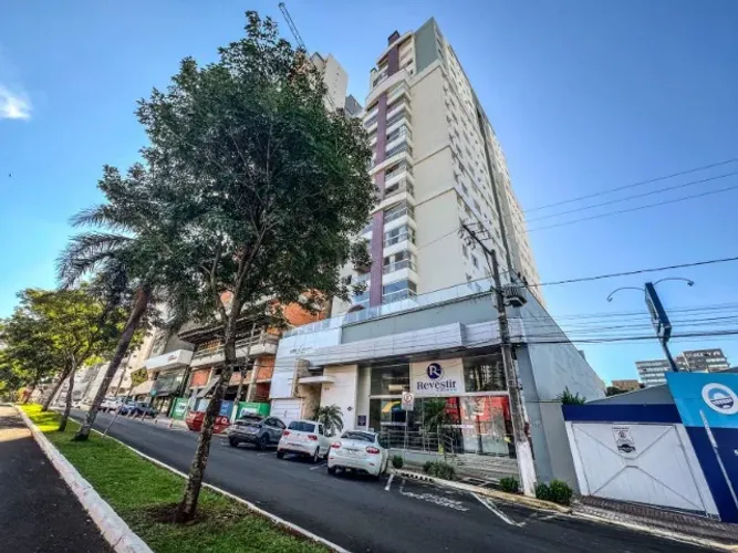 Apartamento no centro com 02 quartos, sacada com churrasqueira e móveis sob medida por 695