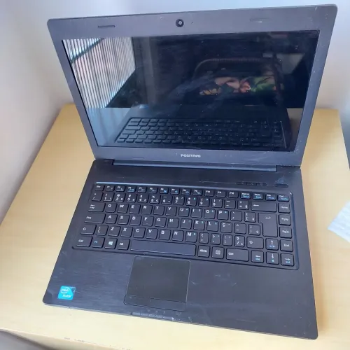 Carcaça Notebook Positivo Unique com Placa mãe para Reparo (Leia a Descrição)