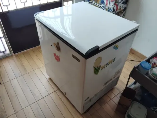 Freezer horizontal Esmaltec 1 Porta