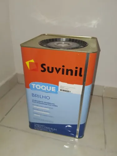Tinta acrílica semi brilho banco gelo Suvinil 