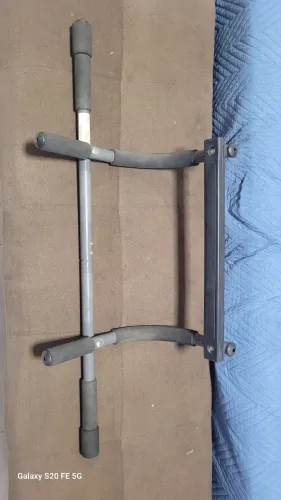 Barra fixa de porta multifuncional