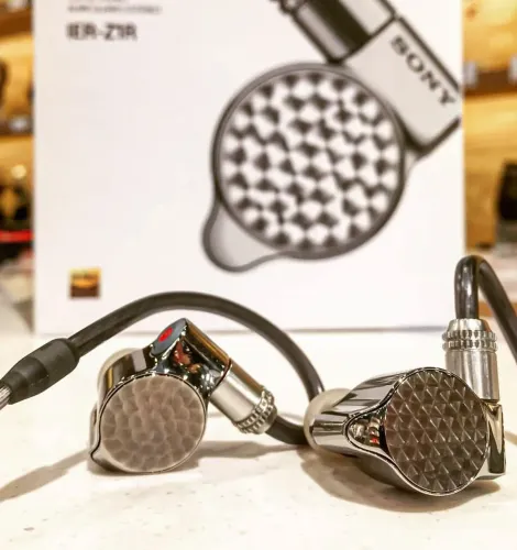 Fone Sony ier Z1R - Melhor grave de IEM desde seu lançamento